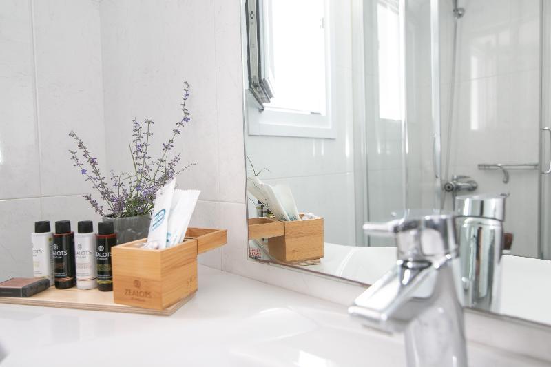 Apanomeria Boutique Residence โอยา ภายนอก รูปภาพ